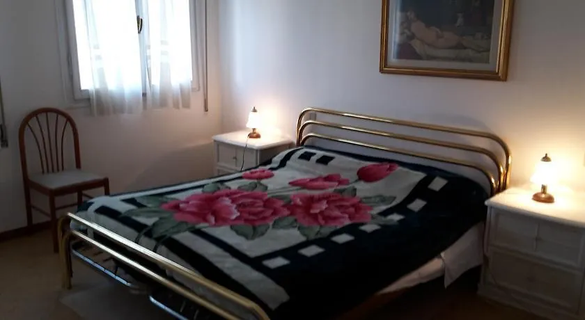 Elias Bed & Breakfast 2*, Ferrara